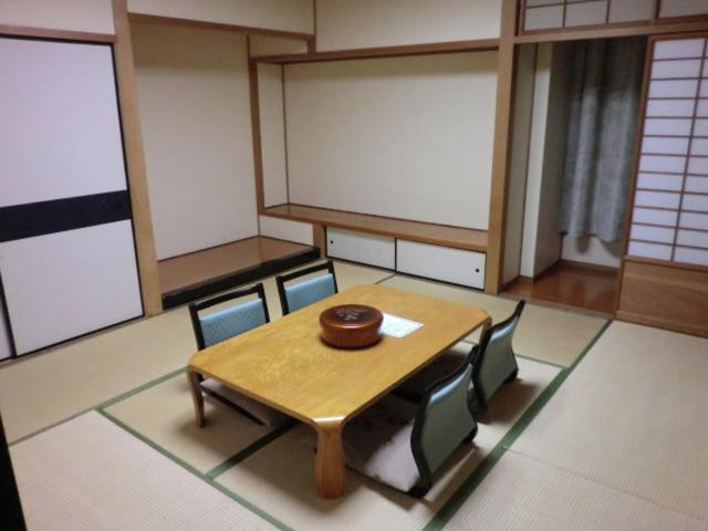 Hiroshima International Youth House Jms Aster Plaza Екстер'єр фото